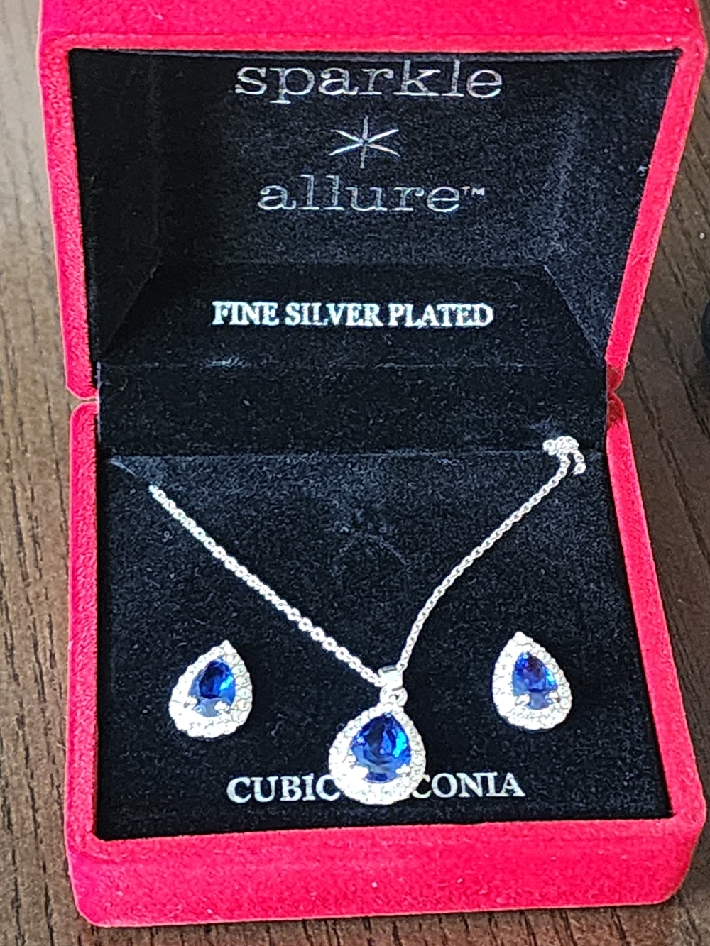 Silver-Plated Blue Teardrop Necklace & Earrings Set